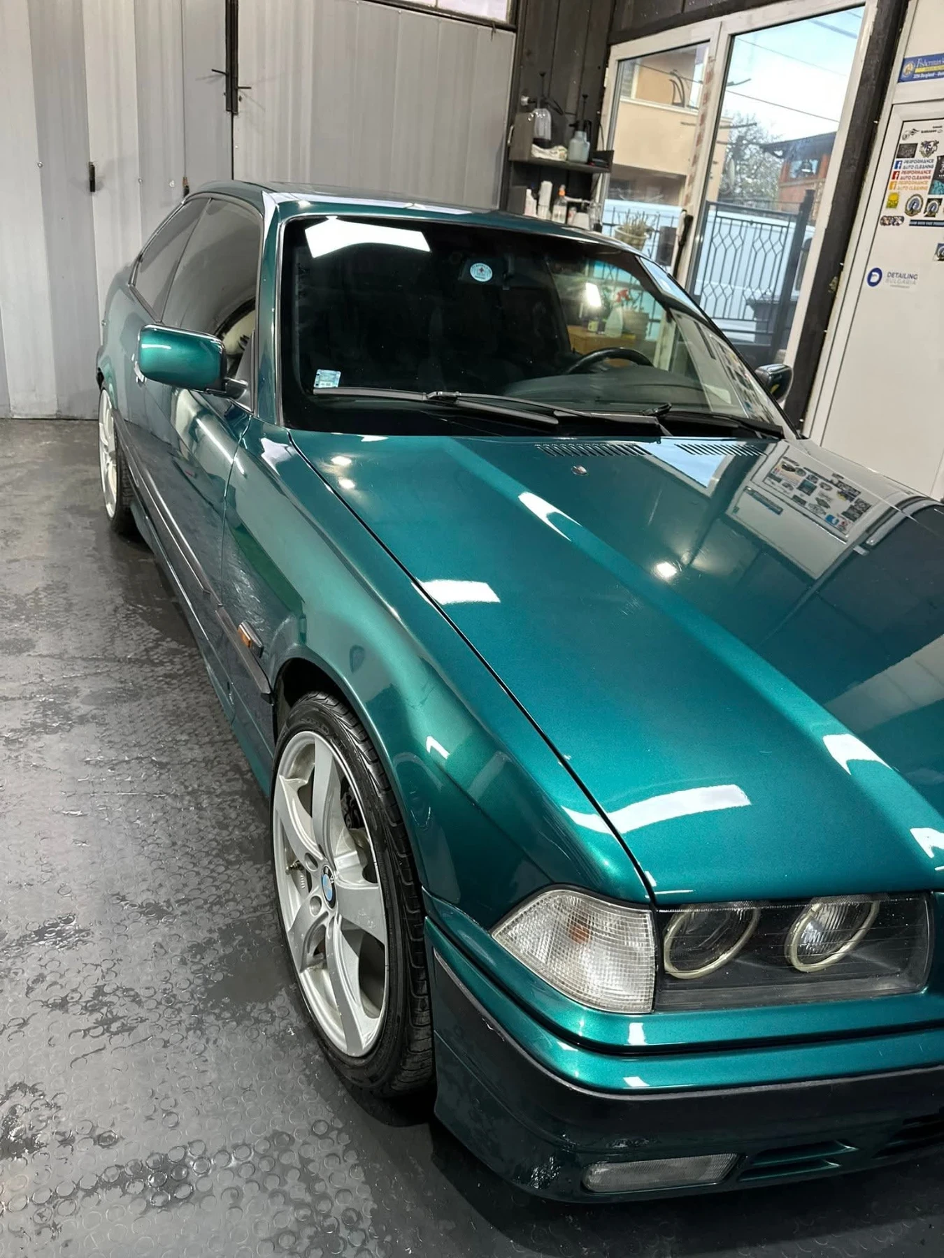 BMW 318  - изображение 6