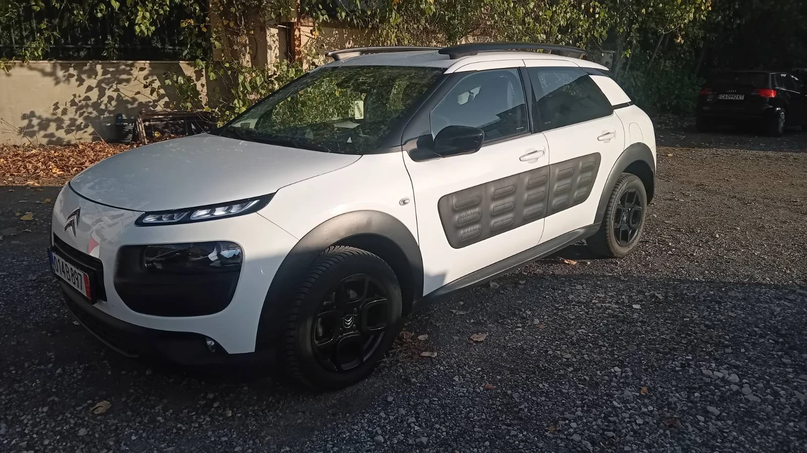 Citroen C4 Cactus 1.2I - изображение 3