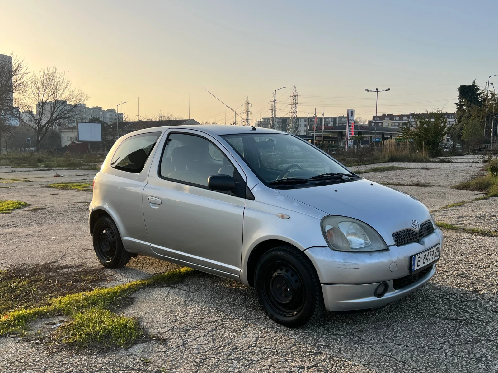 Toyota Yaris VVT-I 1.0 68ps - изображение 6