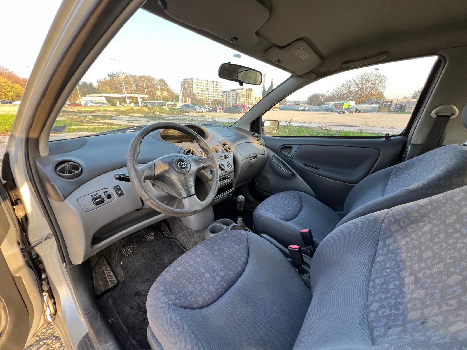 Toyota Yaris VVT-I 1.0 68ps - изображение 7