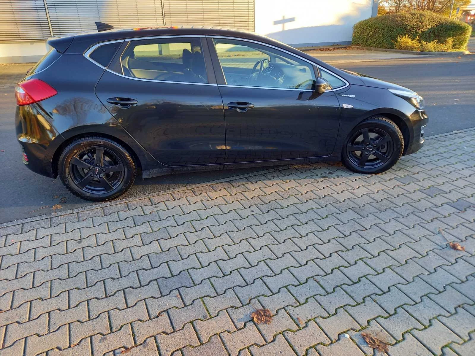 Kia Ceed 1.6 CRDI Platinum, снимка 6 - Автомобили и джипове - 54206777