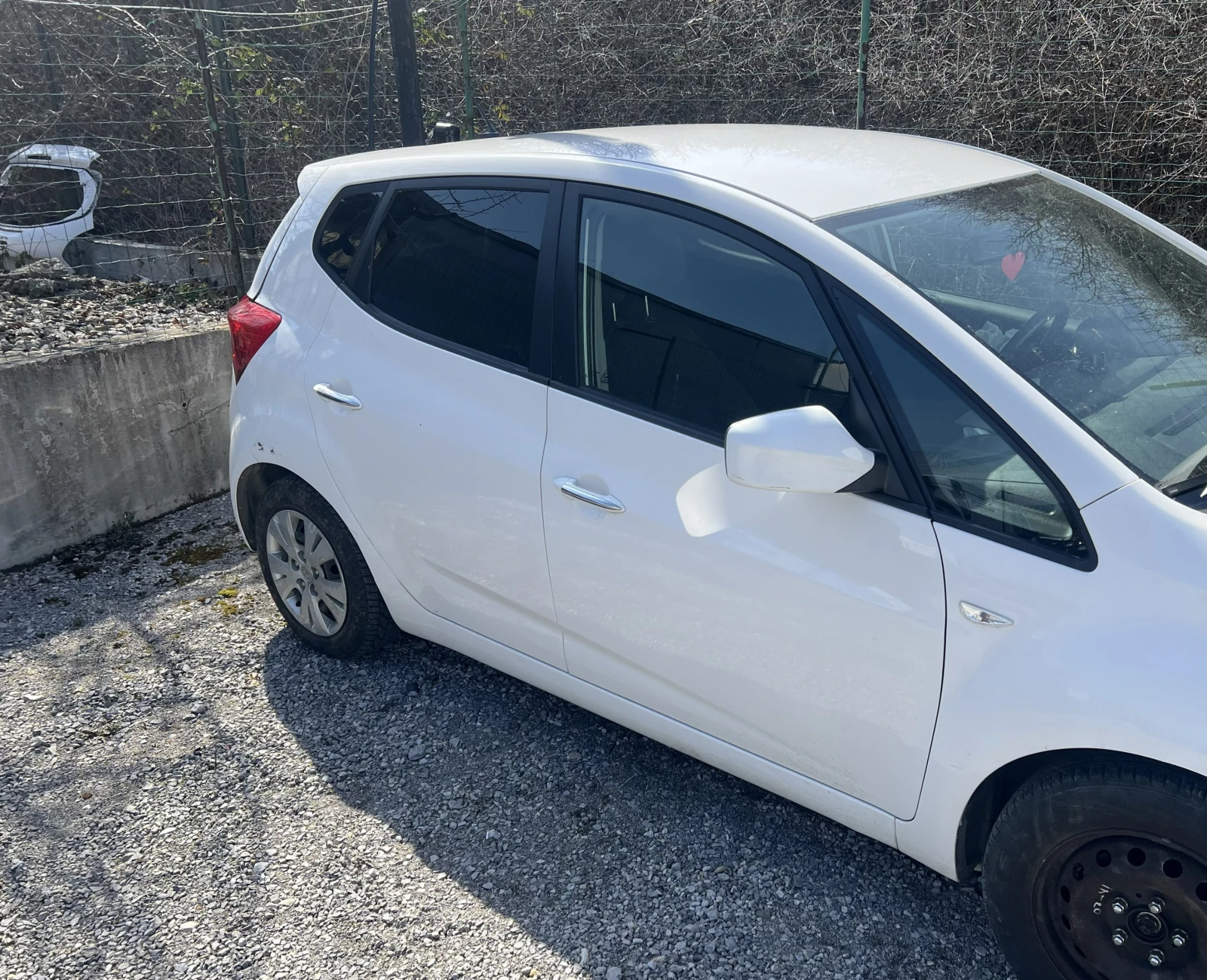 Hyundai Ix20, снимка 3 - Автомобили и джипове - 54322422