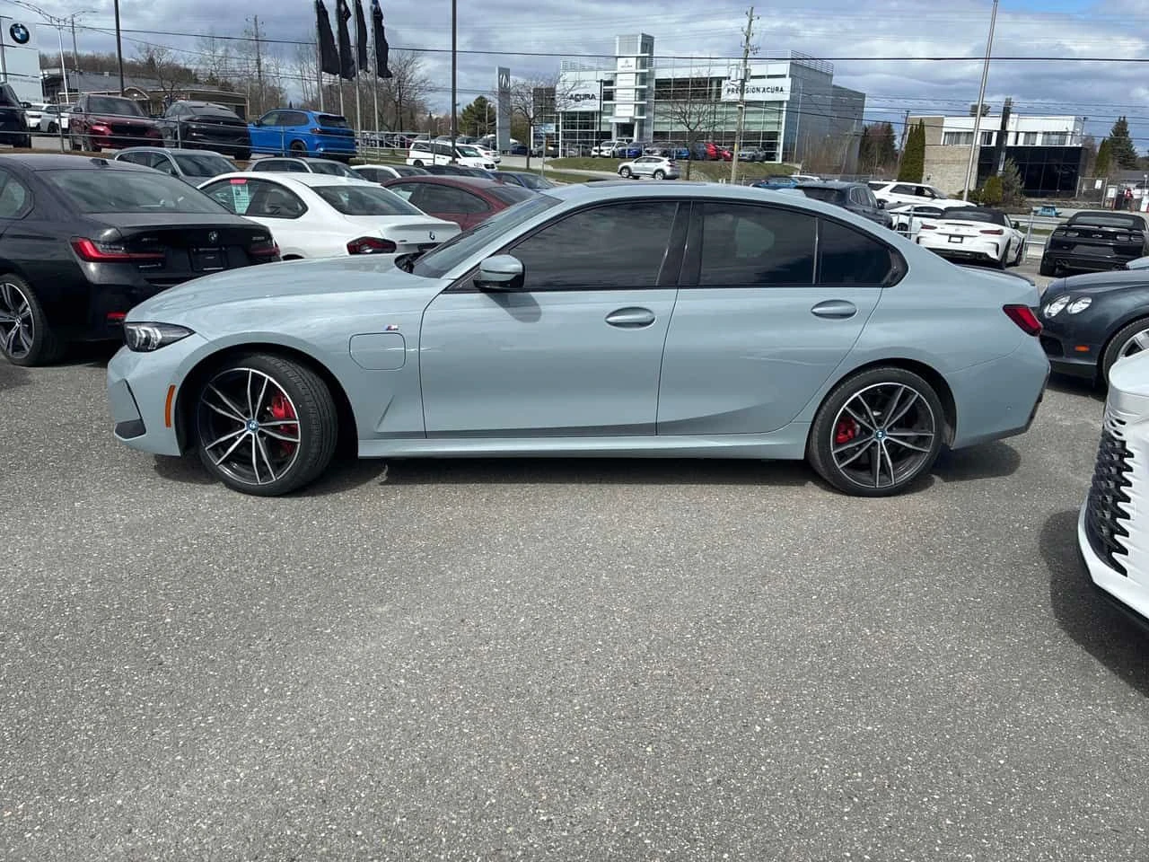 BMW 330 HEAD-UP * KEYLESS * SUNROOF * 360 * ���� �� �����  | Mobile.bg � ����������� 3