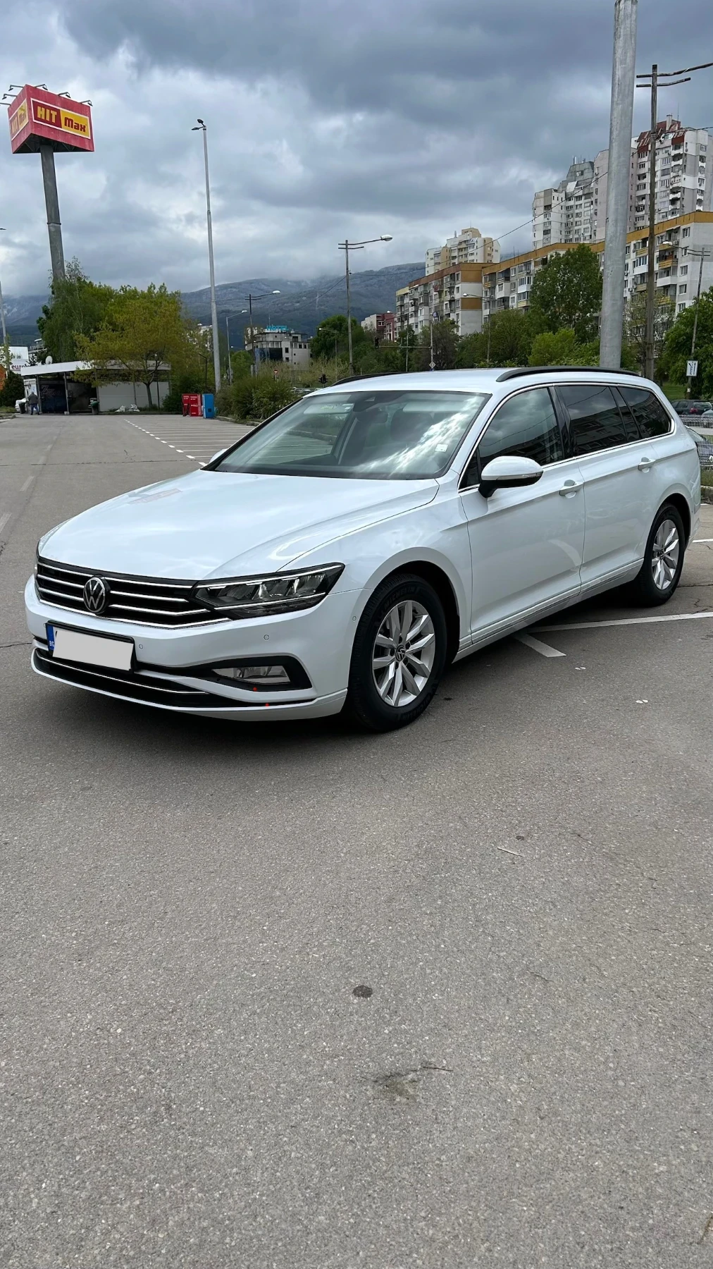 VW Passat В ГАРАНЦИЯ ДО 12.2027г. BUSINESS , снимка 2 - Автомобили и джипове - 54379854