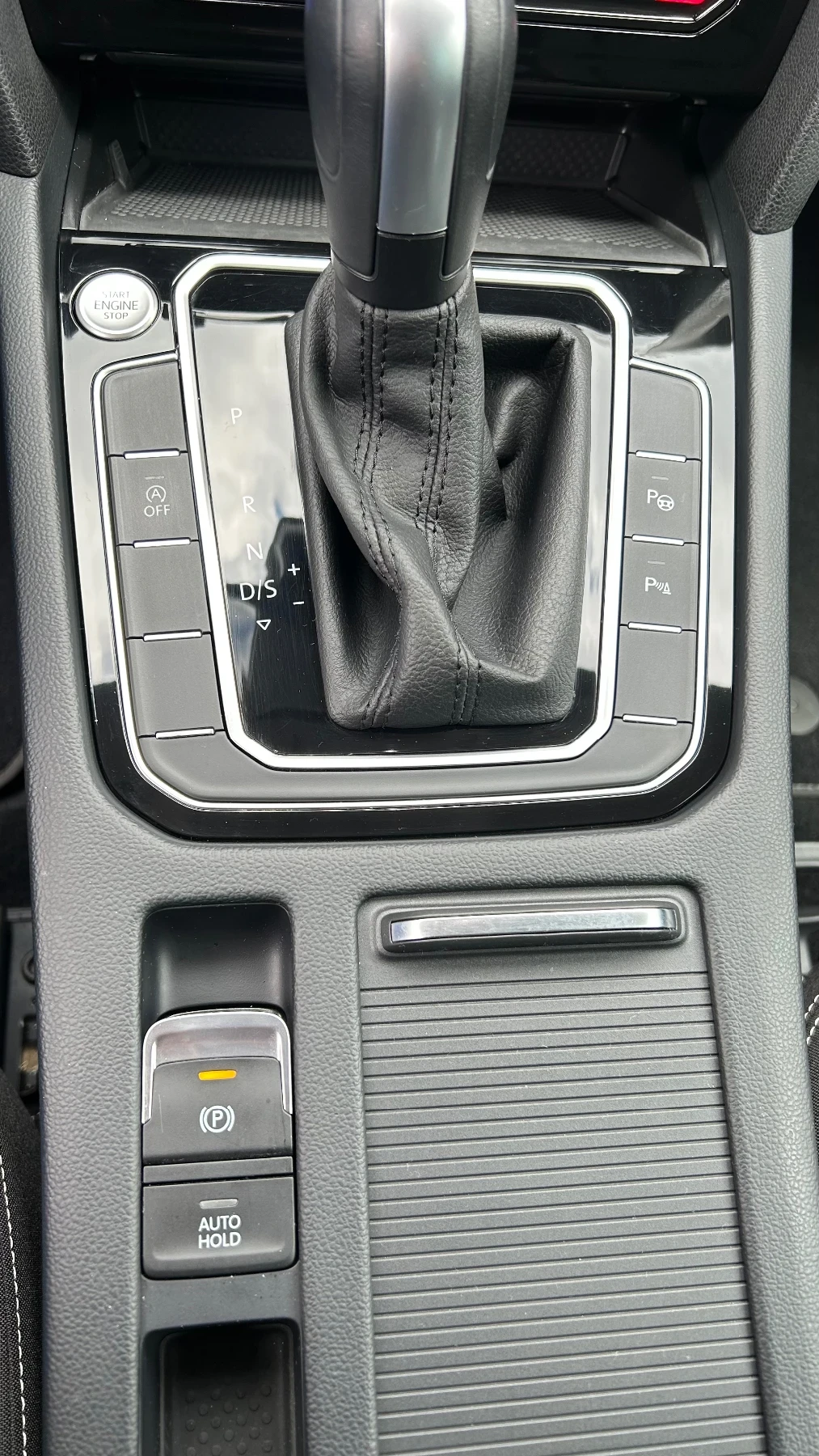 VW Passat В ГАРАНЦИЯ ДО 12.2027г. BUSINESS , снимка 12 - Автомобили и джипове - 54379854