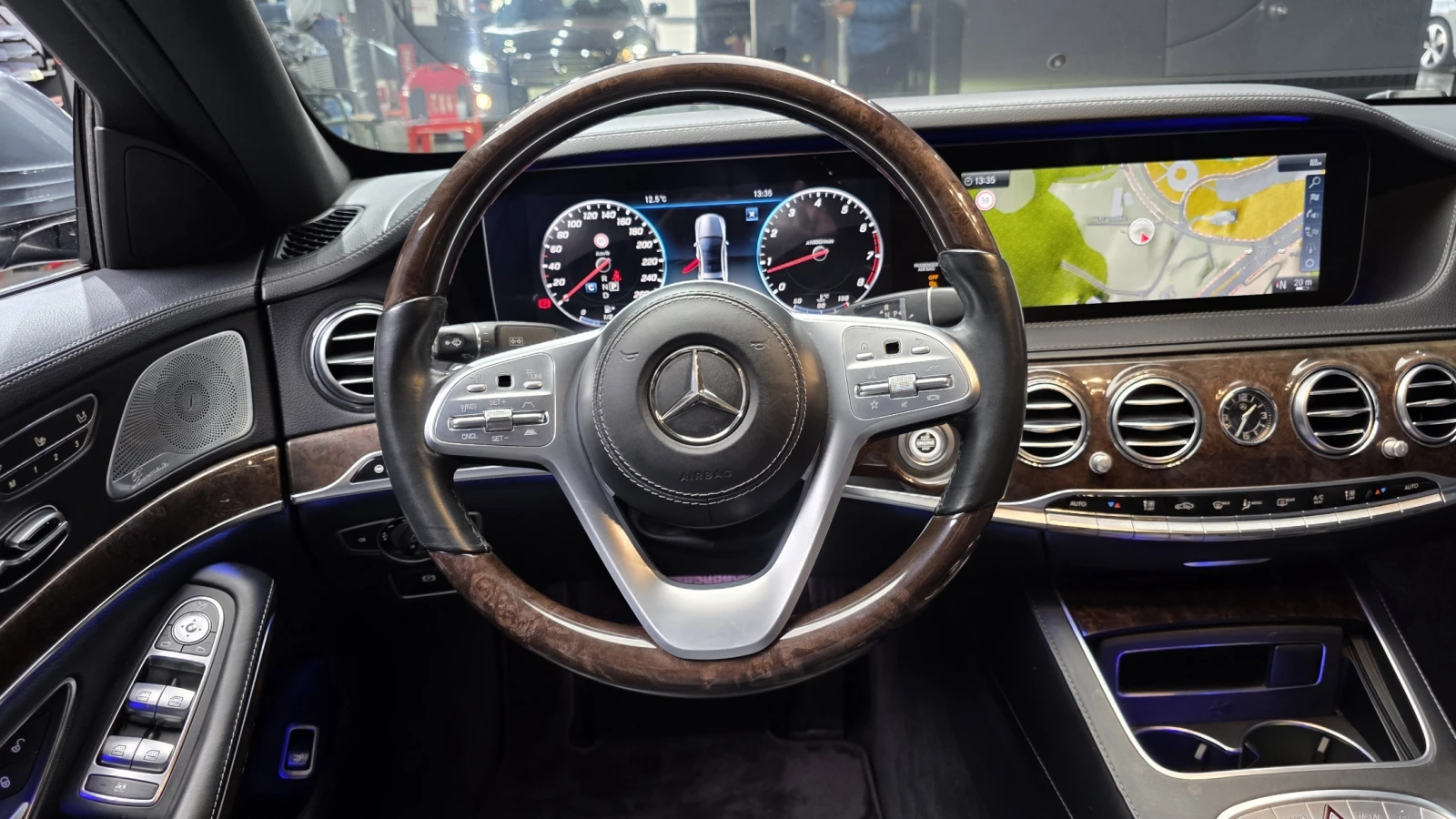 Mercedes-Benz S 560 LONG* 63 AMG PK* МАСАЖ* ОБДУХ* 360* ТВ* FULL* КРАЙ, снимка 6 - Автомобили и джипове - 54575198