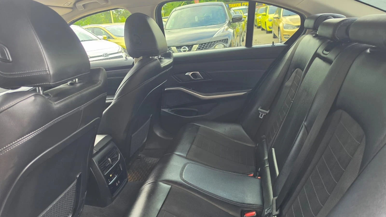 BMW 320, снимка 14 - Автомобили и джипове - 54576125