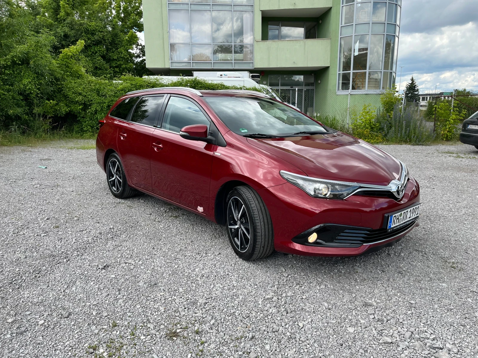 Toyota Auris 1.3TURBO/SPORT | Mobile.bg � ����������� 5