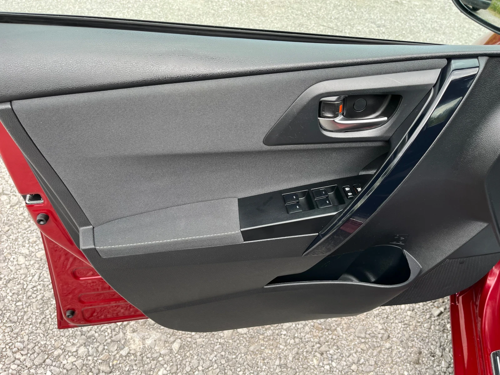 Toyota Auris 1.3TURBO/SPORT | Mobile.bg � ����������� 7