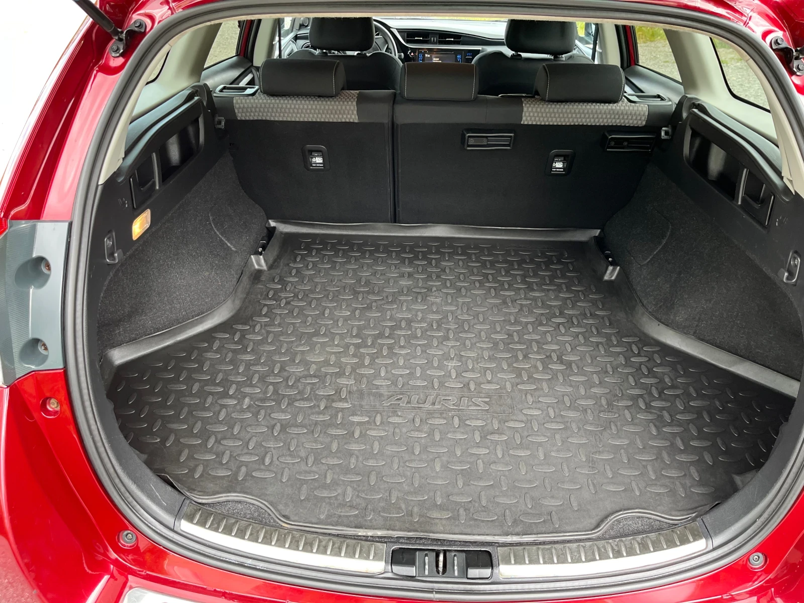 Toyota Auris 1.3TURBO/SPORT | Mobile.bg � ����������� 16