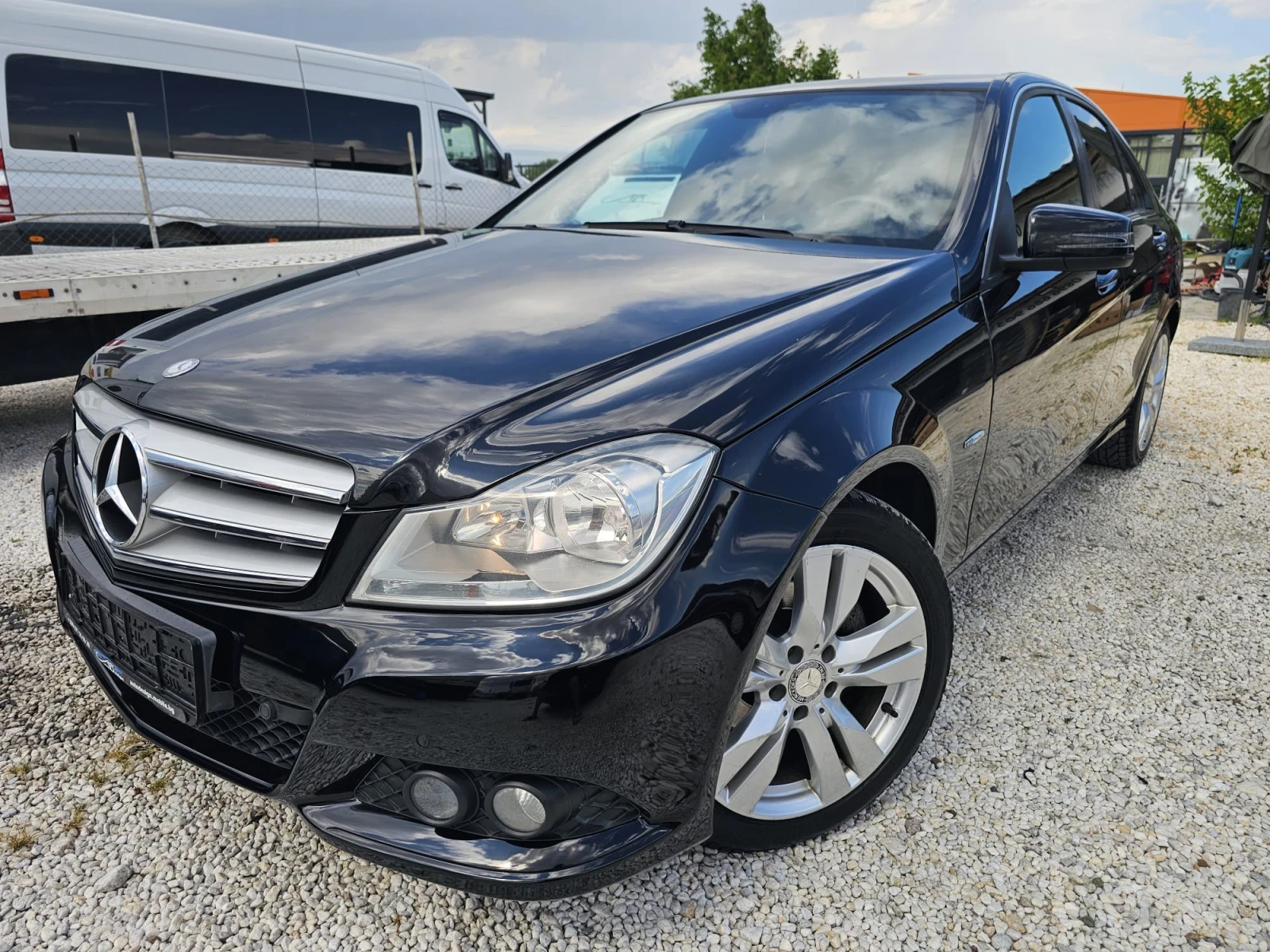 Mercedes-Benz C 180 2.2 CDI/BlueEfficiency/FULL SERVICE/ Подгрев/, снимка 2 - Автомобили и джипове - 54933878