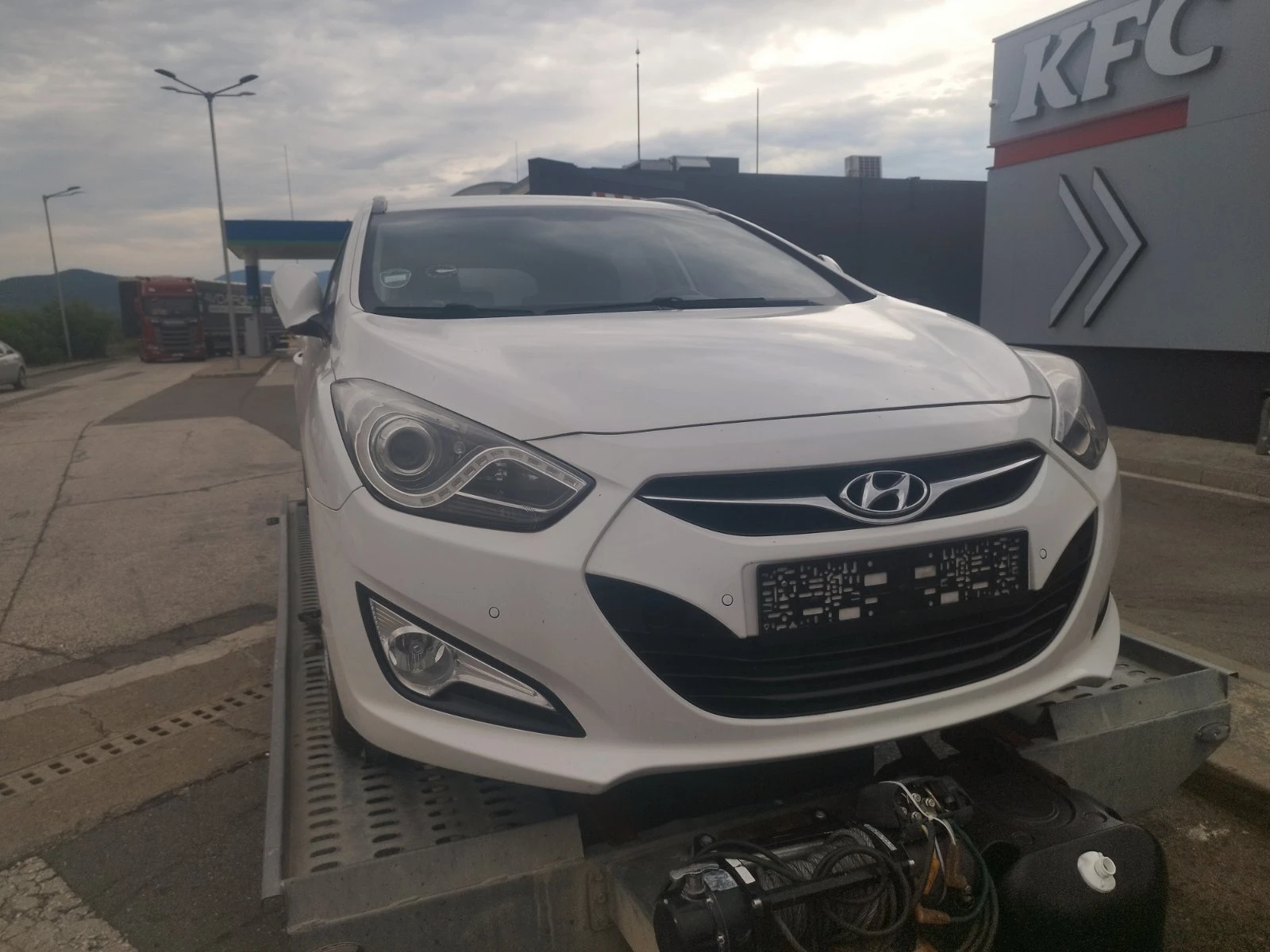 Hyundai I40 1.7, снимка 3 - Автомобили и джипове - 55219087