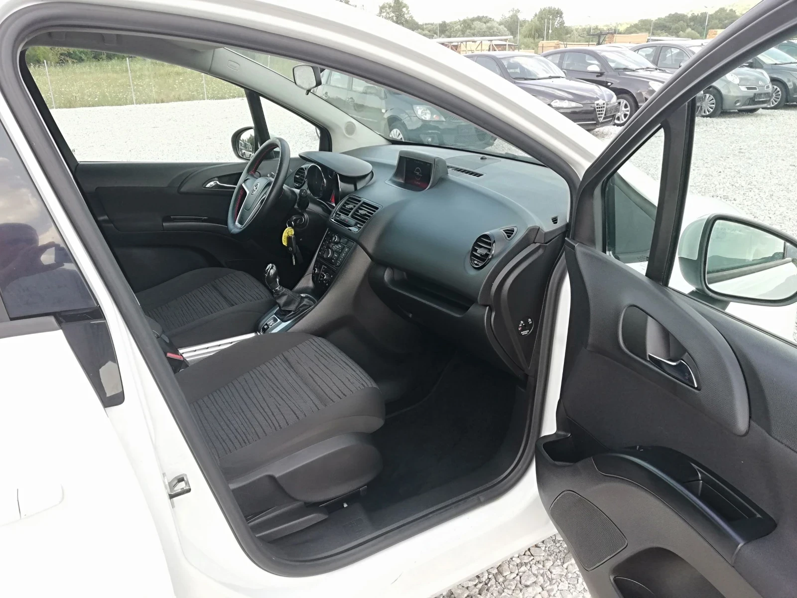 Opel Meriva 1.4i kli  GAZ  FEIS, снимка 13 - Автомобили и джипове - 55434010