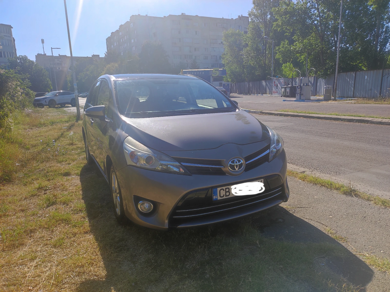 Toyota Verso, снимка 3 - Автомобили и джипове - 55678370