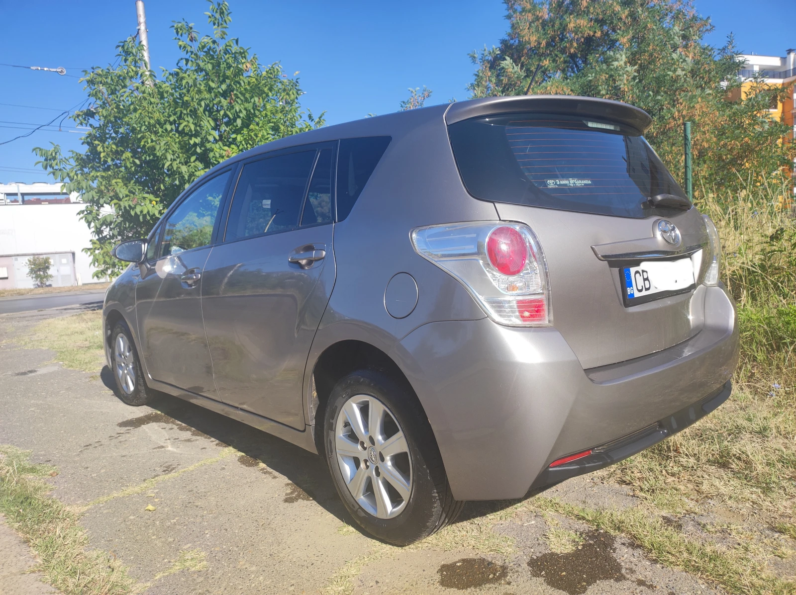 Toyota Verso, снимка 5 - Автомобили и джипове - 55678370