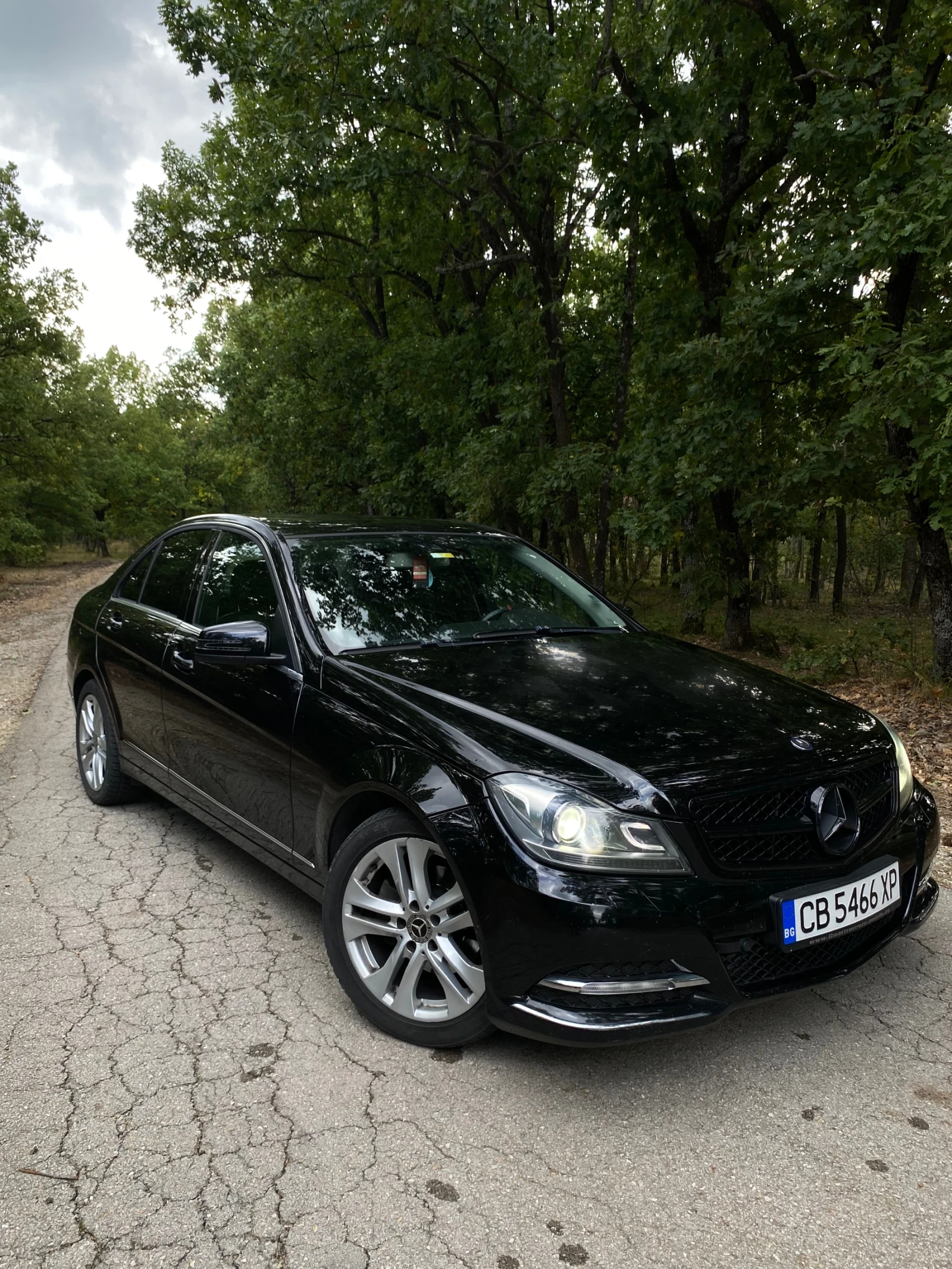 Mercedes-Benz C 220 Avantgarde, снимка 6 - Автомобили и джипове - 56293966