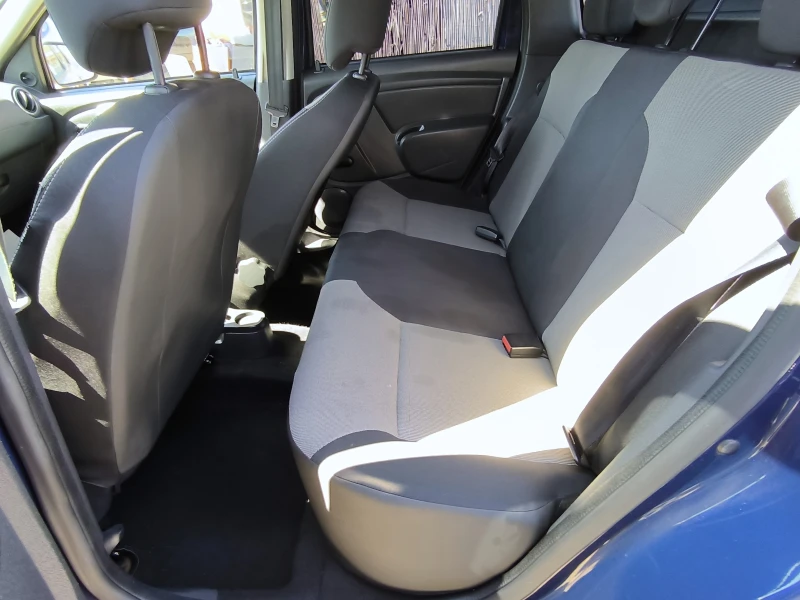 Dacia Duster 1.6i EURO5 4x2, снимка 12 - Автомобили и джипове - 50154270