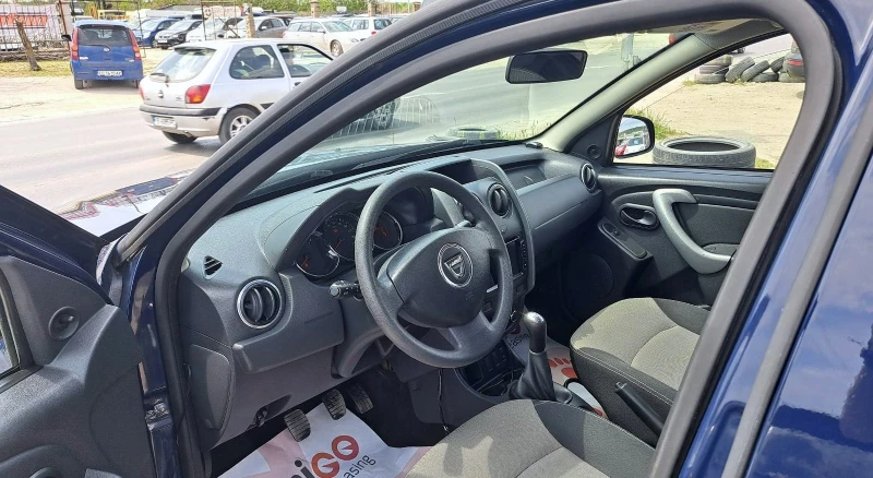 Dacia Duster 1.6i EURO5 4x2, снимка 7 - Автомобили и джипове - 50154270