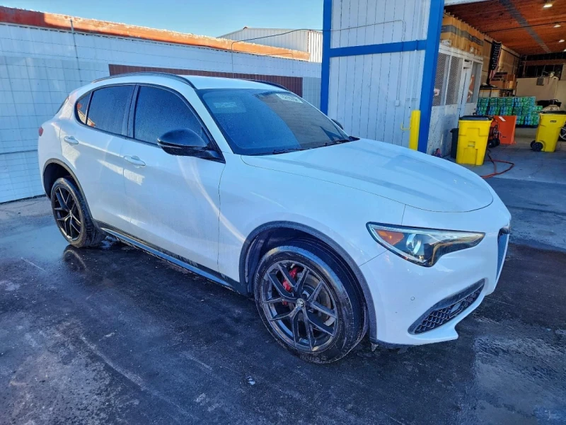 Alfa Romeo Stelvio, снимка 4 - Автомобили и джипове - 52811739