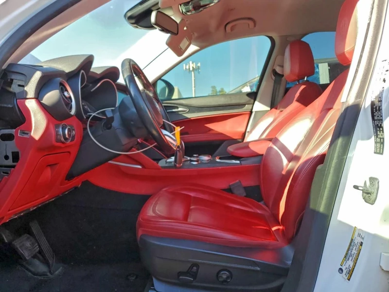 Alfa Romeo Stelvio, снимка 7 - Автомобили и джипове - 52811739