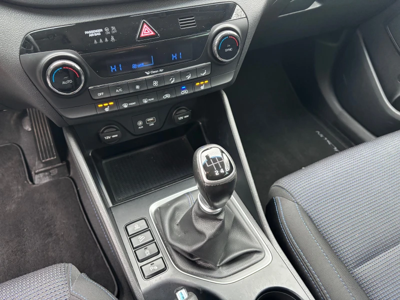 Hyundai Tucson 1.7CRDI-FULLL* * * , снимка 12 - Автомобили и джипове - 52944675