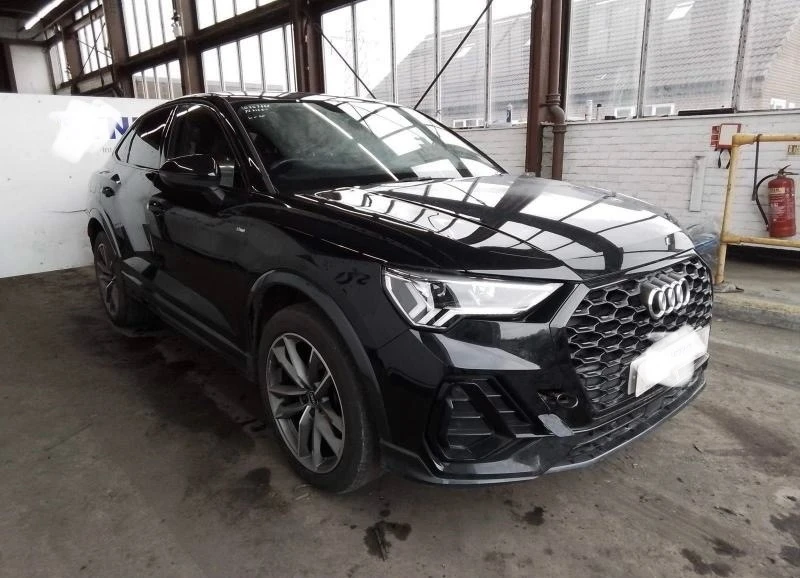 Audi Q3, снимка 1 - Автомобили и джипове - 47852155