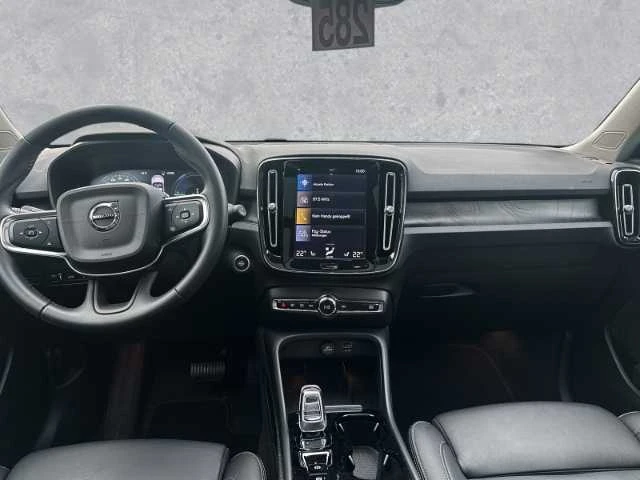 Volvo XC40, снимка 8 - Автомобили и джипове - 48406865