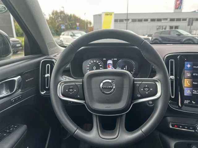 Volvo XC40, снимка 10 - Автомобили и джипове - 48406865