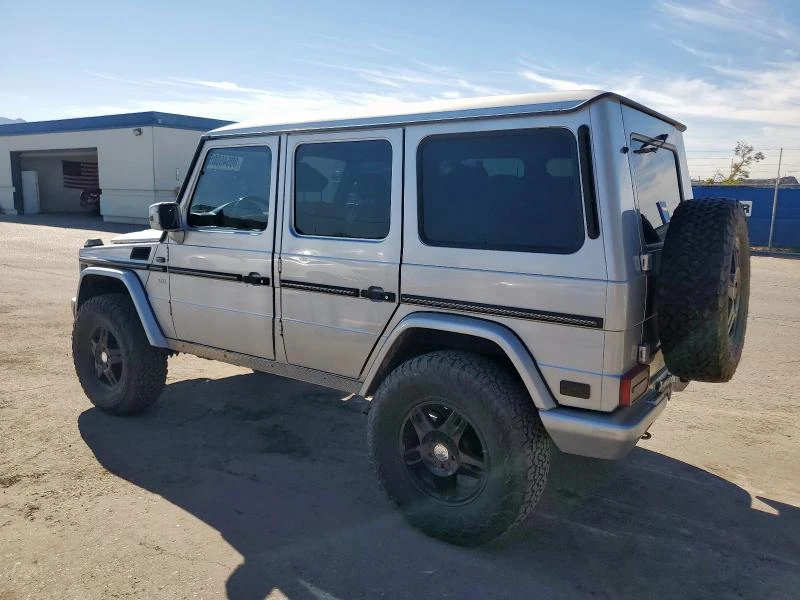Mercedes-Benz G 500 5.0L 8 All wheel drive - изображение 2