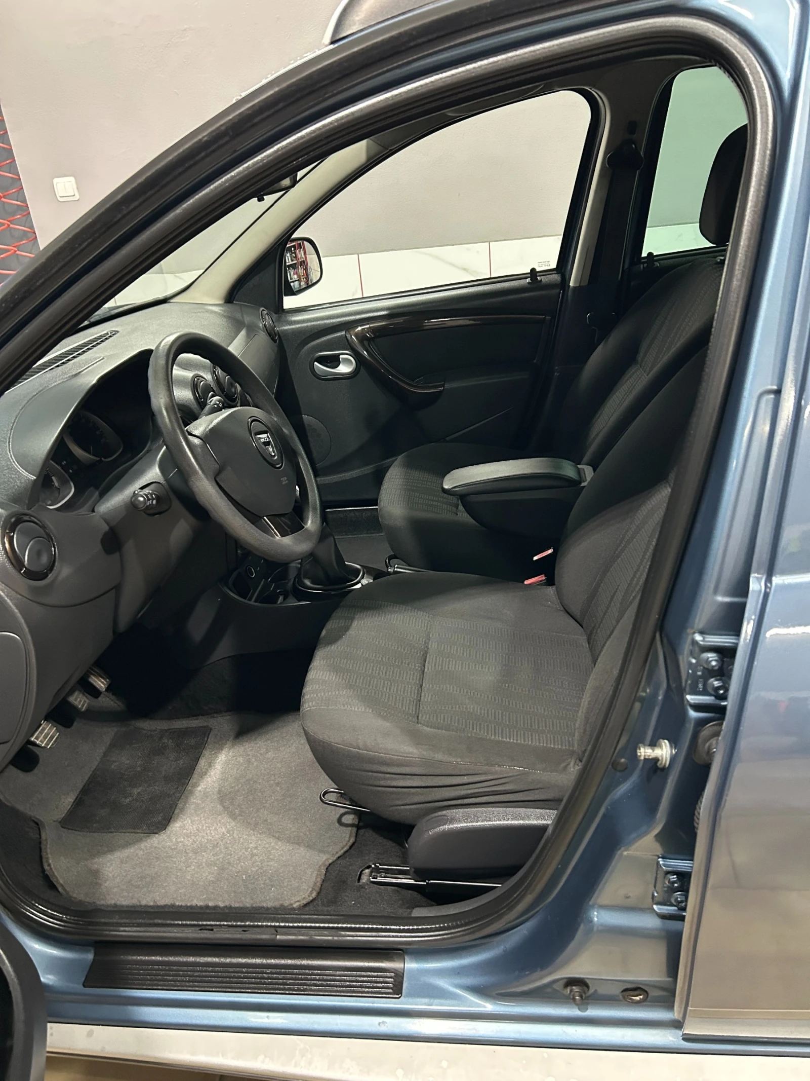 Dacia Duster 1, 6 BENZIN/ GAZ - изображение 8