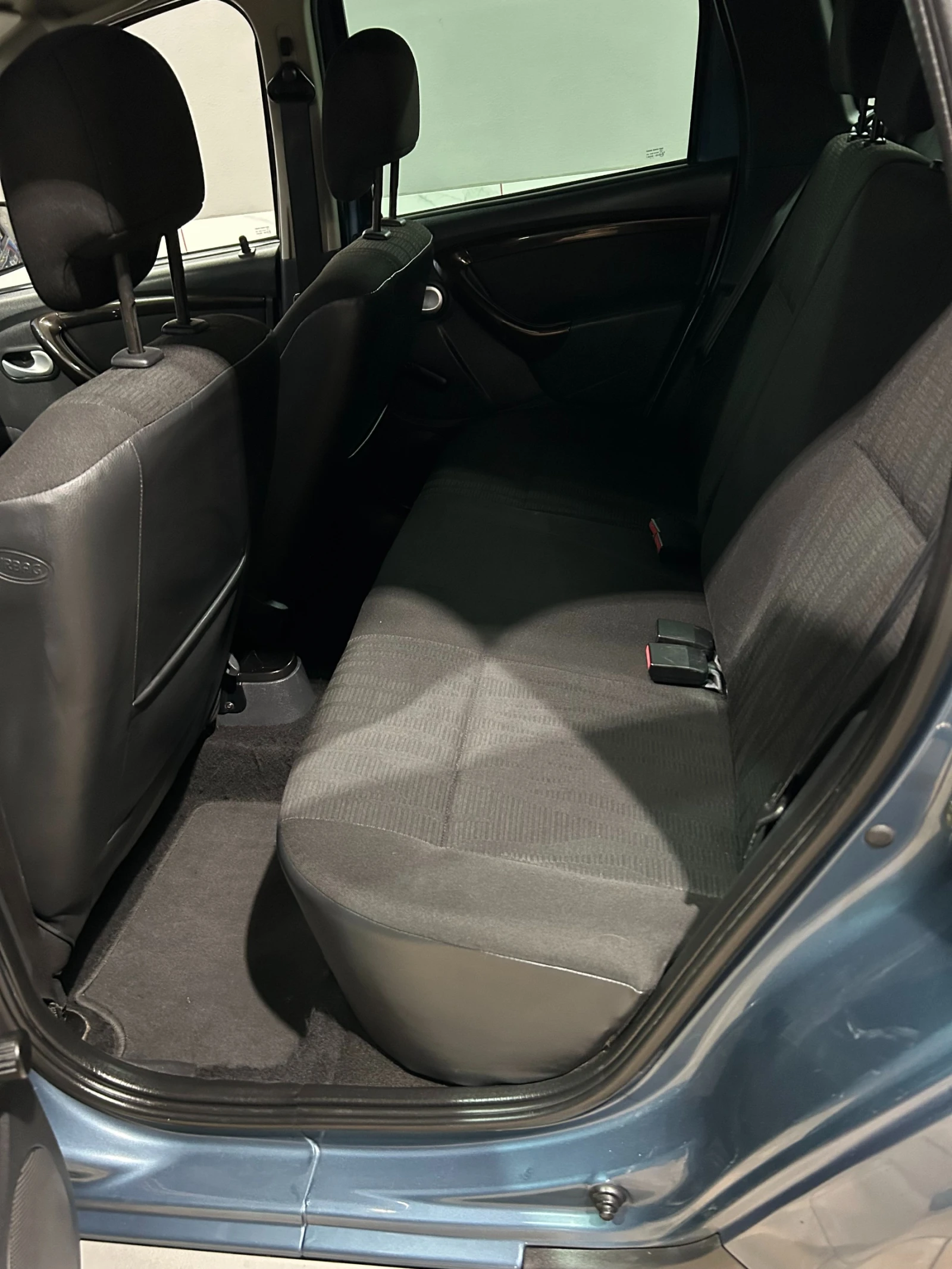 Dacia Duster 1, 6 BENZIN/ GAZ - изображение 9