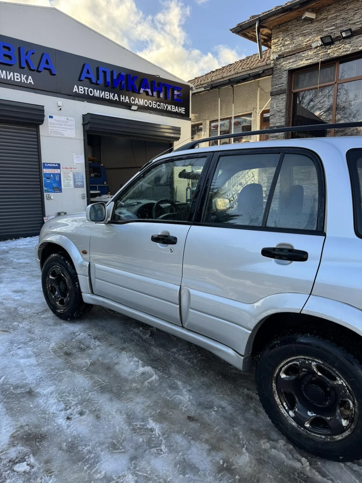 Suzuki Grand vitara 2.0-128 k.с. - изображение 3