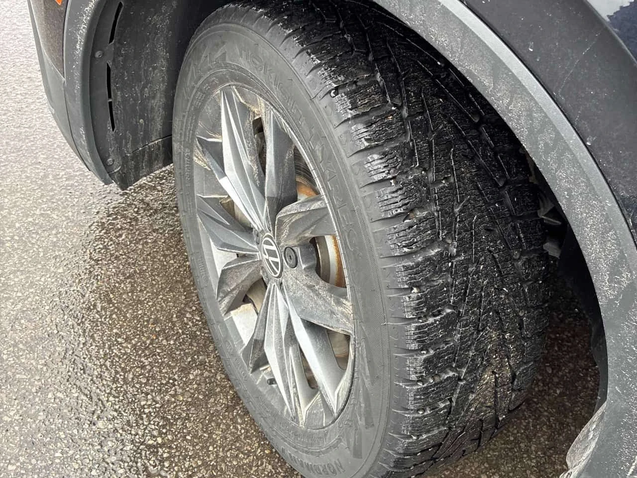 VW Tiguan  Comfortline * CARFAX * Панорама * Дигитално табло, снимка 15 - Автомобили и джипове - 54048498