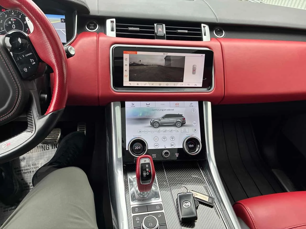 Land Rover Range Rover Sport * SVR * ПАНОРАМА* КАМЕРА* , снимка 9 - Автомобили и джипове - 54106118