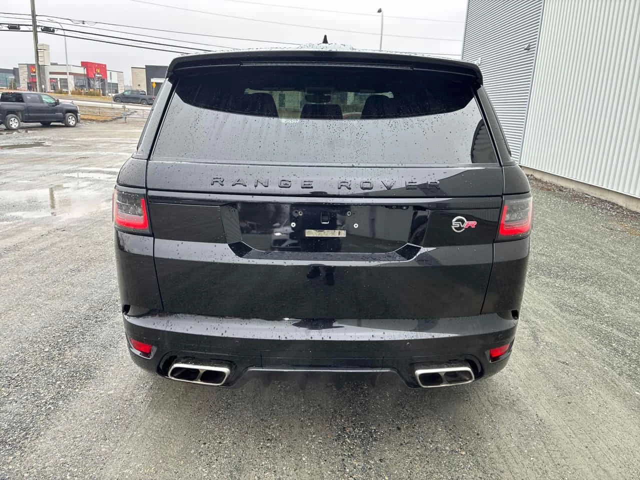 Land Rover Range Rover Sport * SVR * ПАНОРАМА* КАМЕРА* , снимка 5 - Автомобили и джипове - 54106118