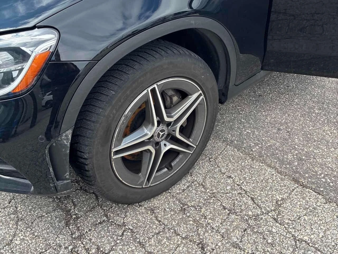 Mercedes-Benz GLC 300 4MATIC* DISTRONIC* 360КАМЕРИ* ПАНОРАМА* , снимка 6 - Автомобили и джипове - 54231764