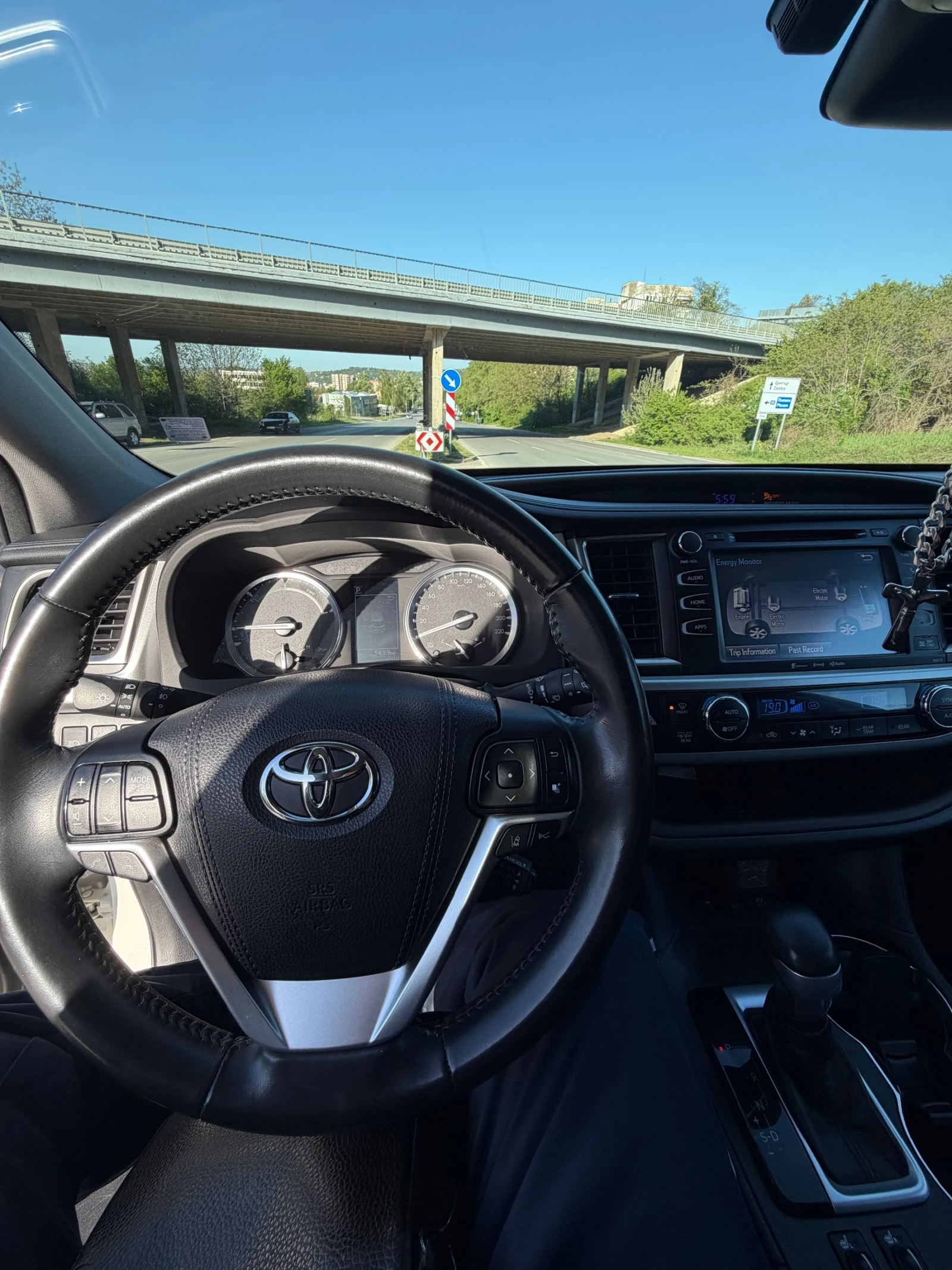 Toyota Highlander, снимка 10 - Автомобили и джипове - 54323936