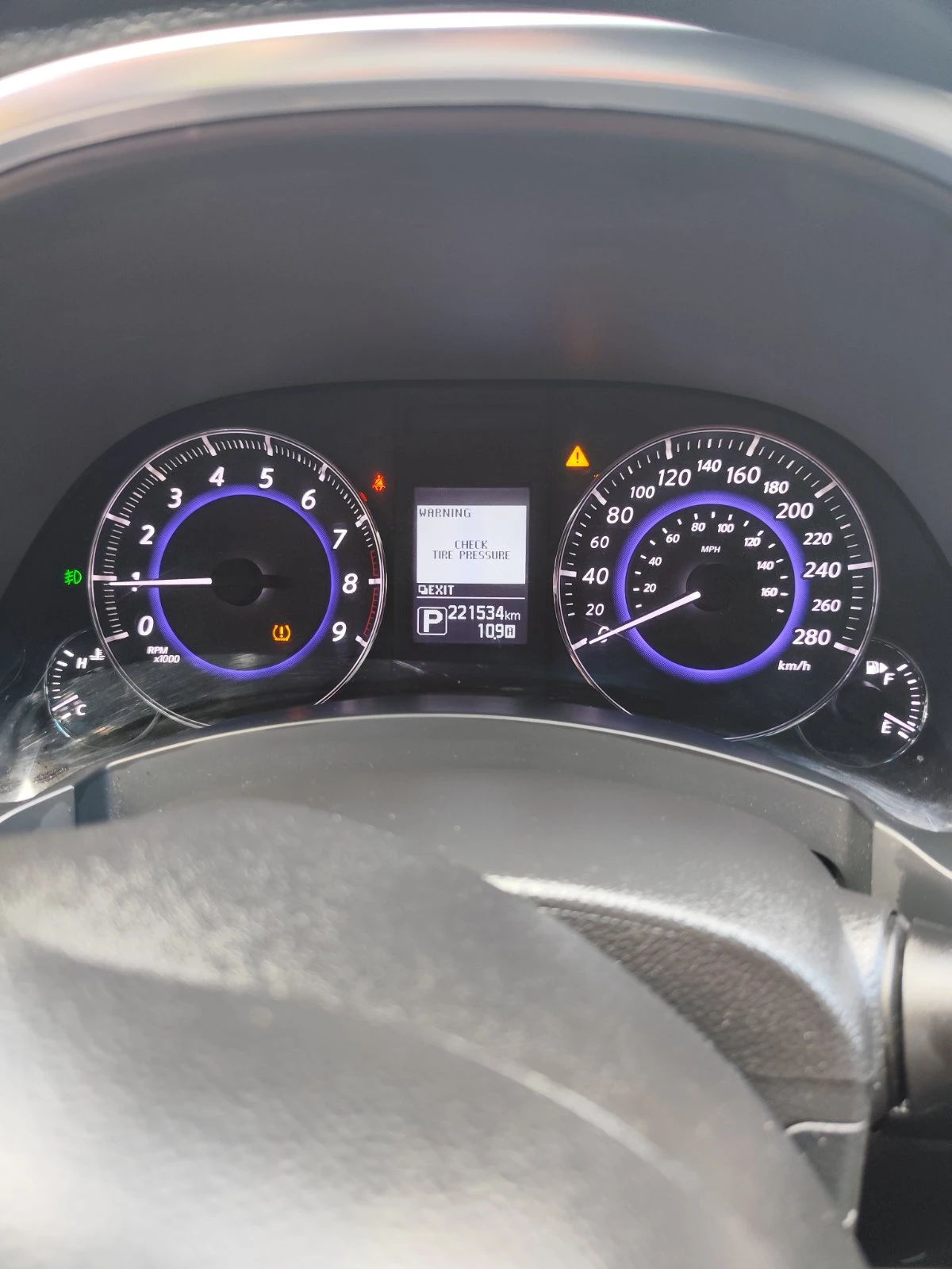 Infiniti QX70 QX70S, снимка 11 - Автомобили и джипове - 54839013
