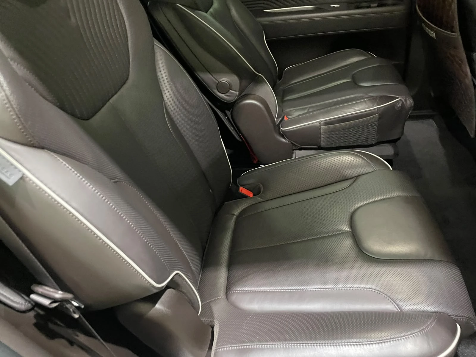 Hyundai Palisade 3.8 ! 4WD ! 6+ 1 ! Calligraphy !, снимка 12 - Автомобили и джипове - 55280822