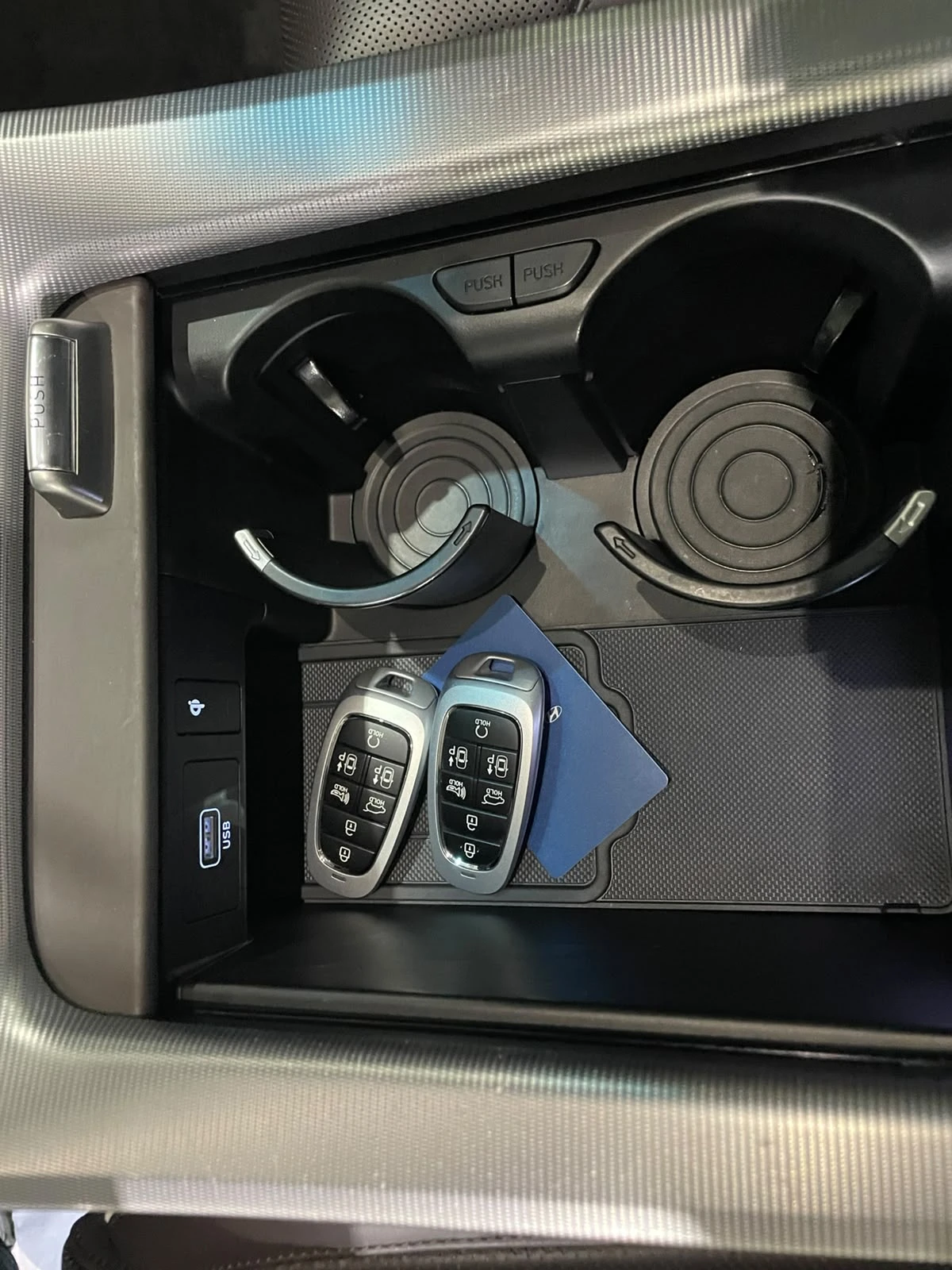 Hyundai Palisade 3.8 ! 4WD ! 6+ 1 ! Calligraphy !, снимка 16 - Автомобили и джипове - 55280822