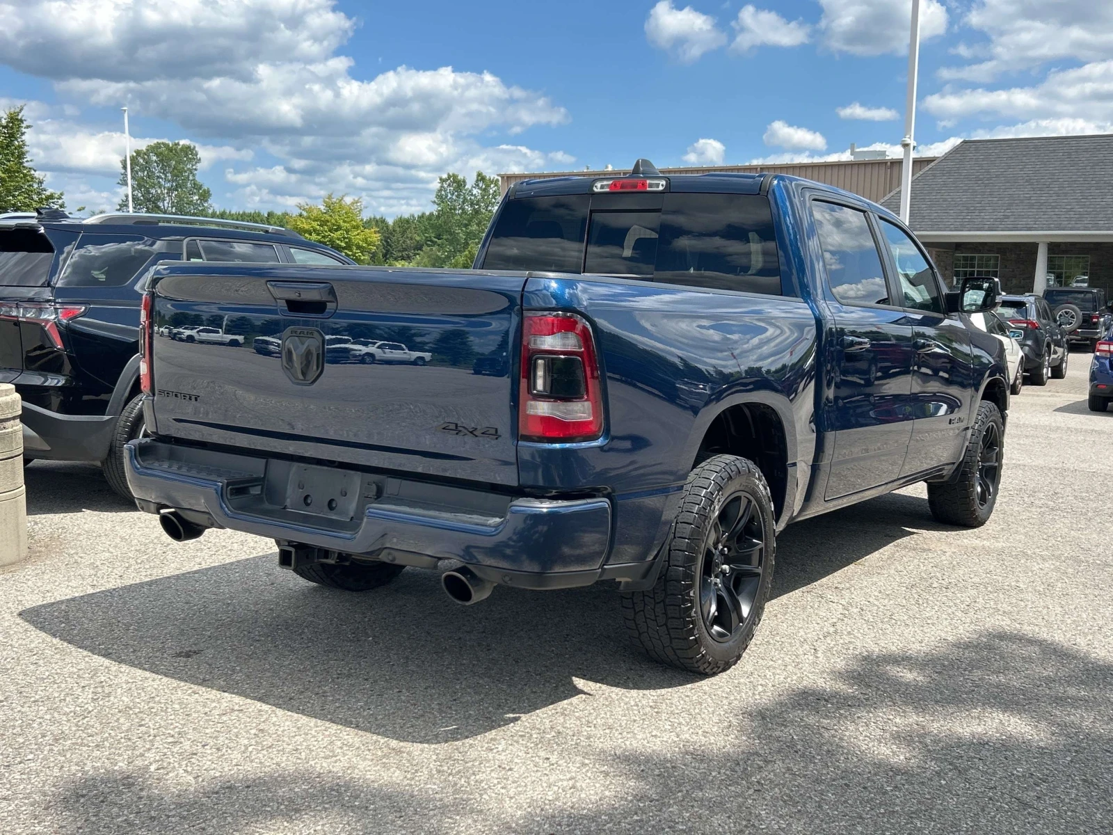 Dodge RAM 1500 Sport 4x4 Crew Cab, АВТОКРЕДИТ, снимка 3 - Автомобили и джипове - 55962835