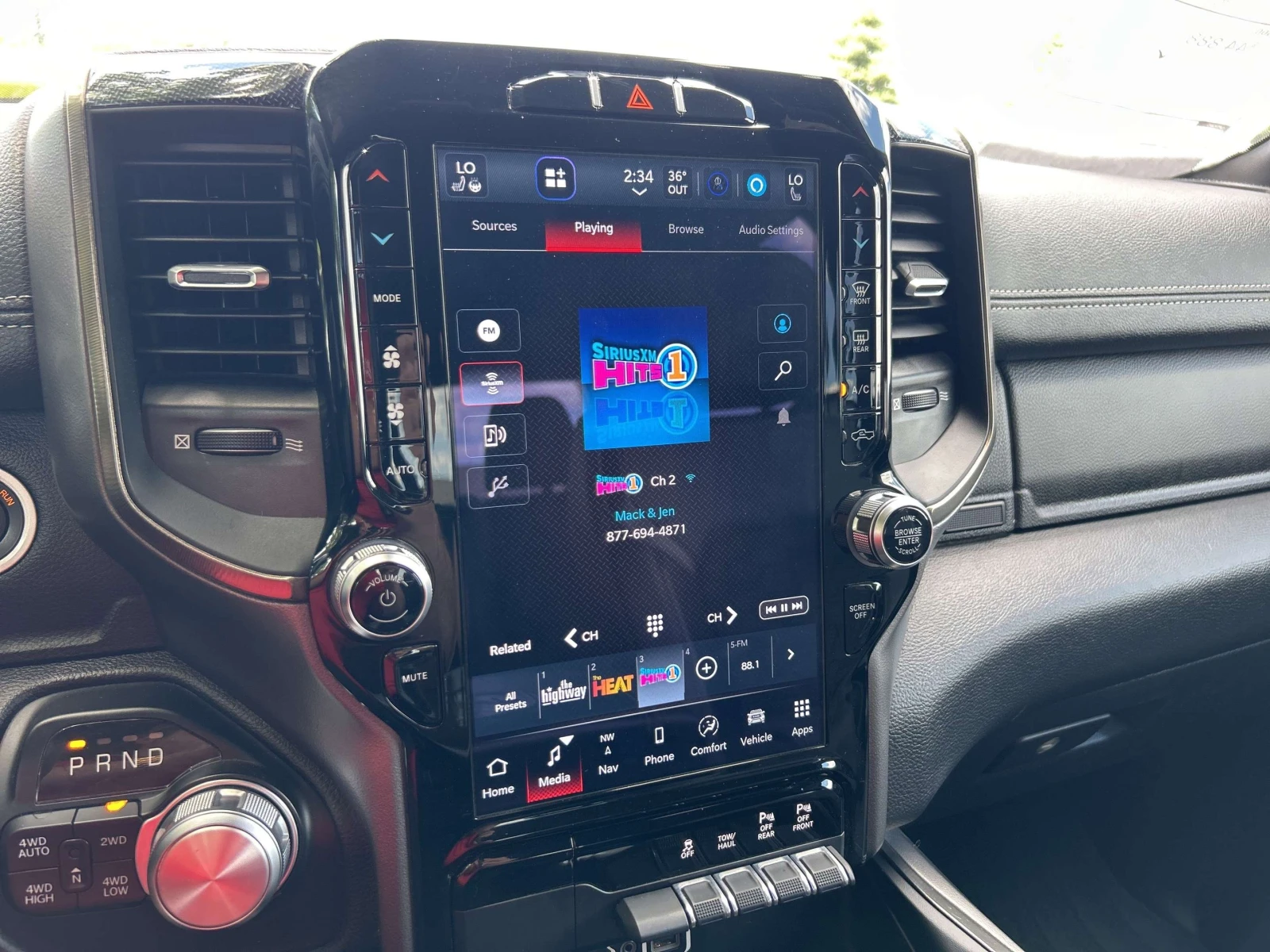 Dodge RAM 1500 Sport 4x4 Crew Cab, АВТОКРЕДИТ, снимка 14 - Автомобили и джипове - 55962835
