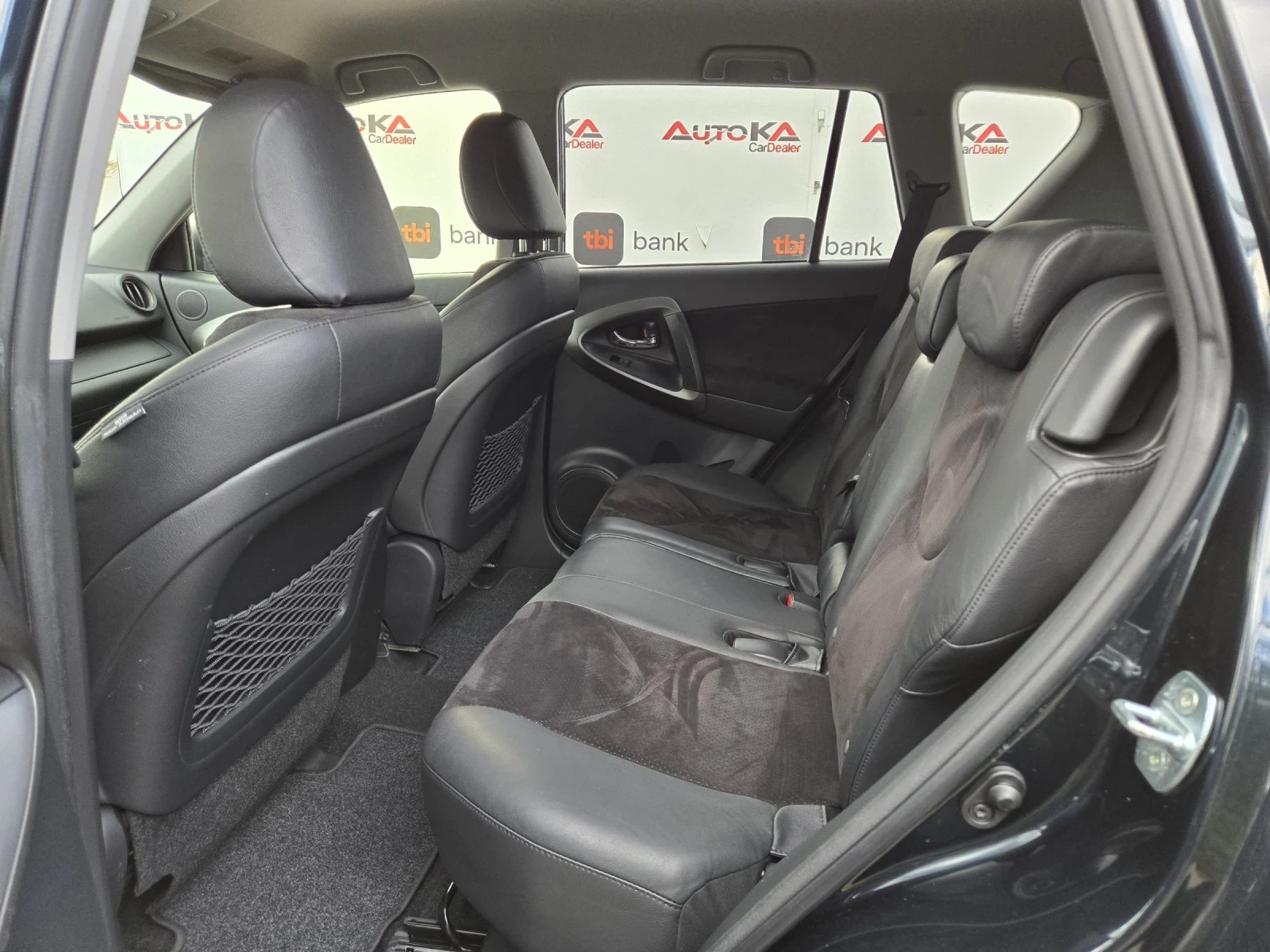 Toyota Rav4 2.2D-150кс= 4Х4= CROSSOVER= 148.000km= EXECUTIVE, снимка 9 - Автомобили и джипове - 56299277