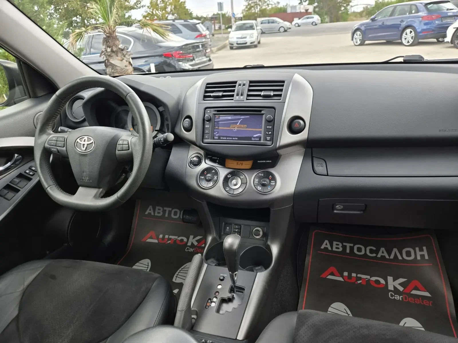 Toyota Rav4 2.2D-150кс= 4Х4= CROSSOVER= 148.000km= EXECUTIVE, снимка 13 - Автомобили и джипове - 56299277