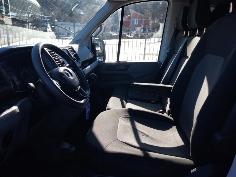 VW Crafter 2.0TDI, снимка 8 - Бусове и автобуси - 48614266