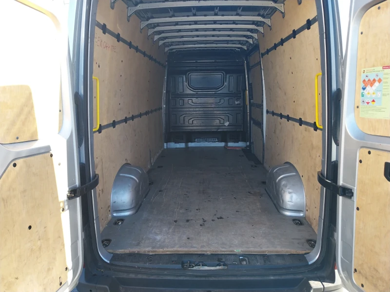 VW Crafter 2.0TDI, снимка 7 - Бусове и автобуси - 48614266