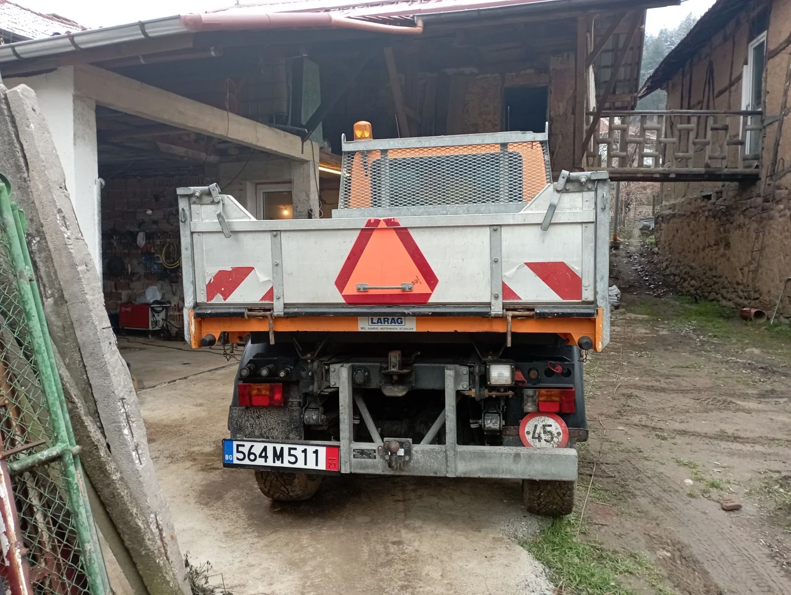 Mercedes-Benz UNIMOG Снегорин  - изображение 9