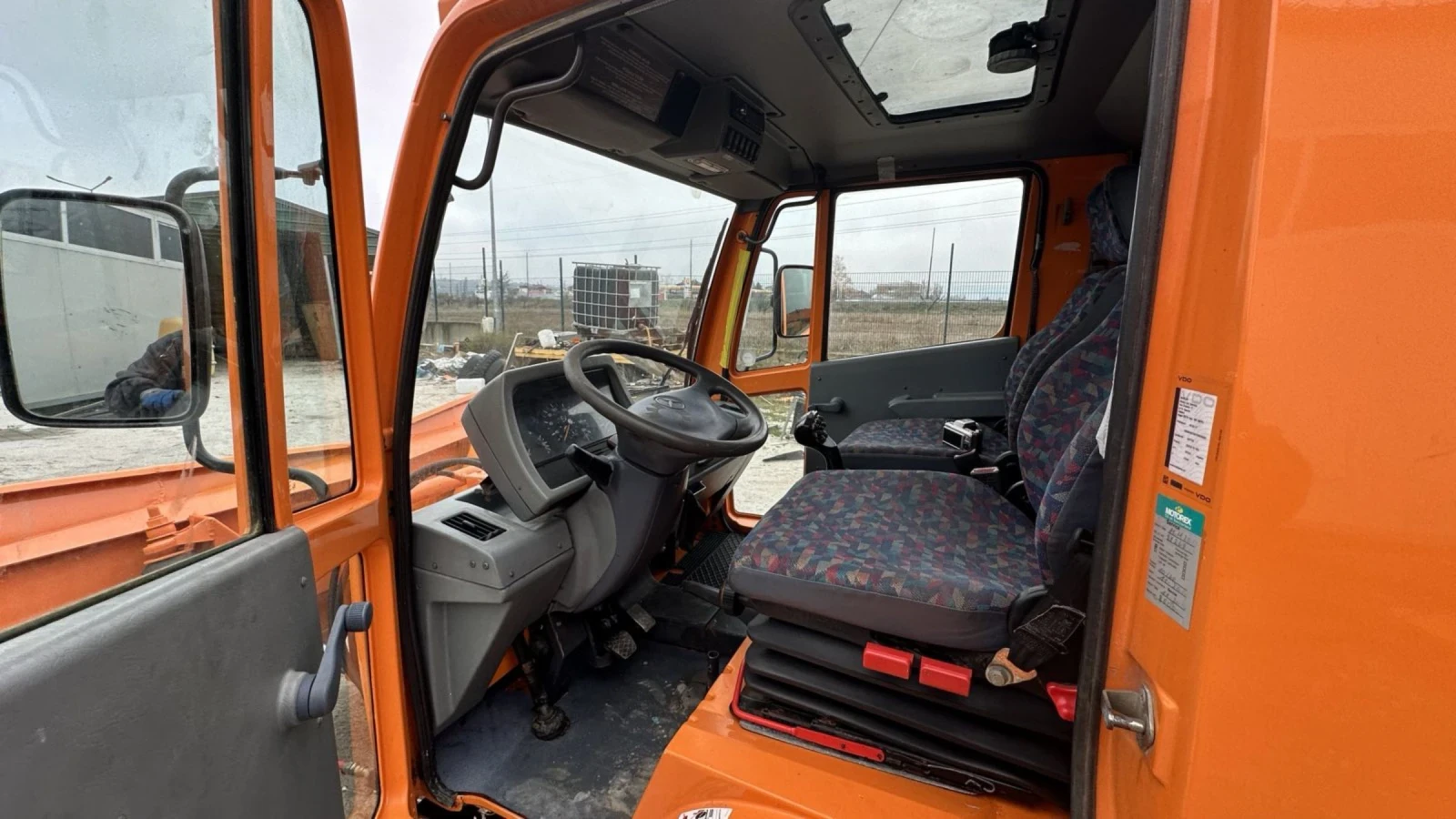 Mercedes-Benz UNIMOG Снегорин  - изображение 4