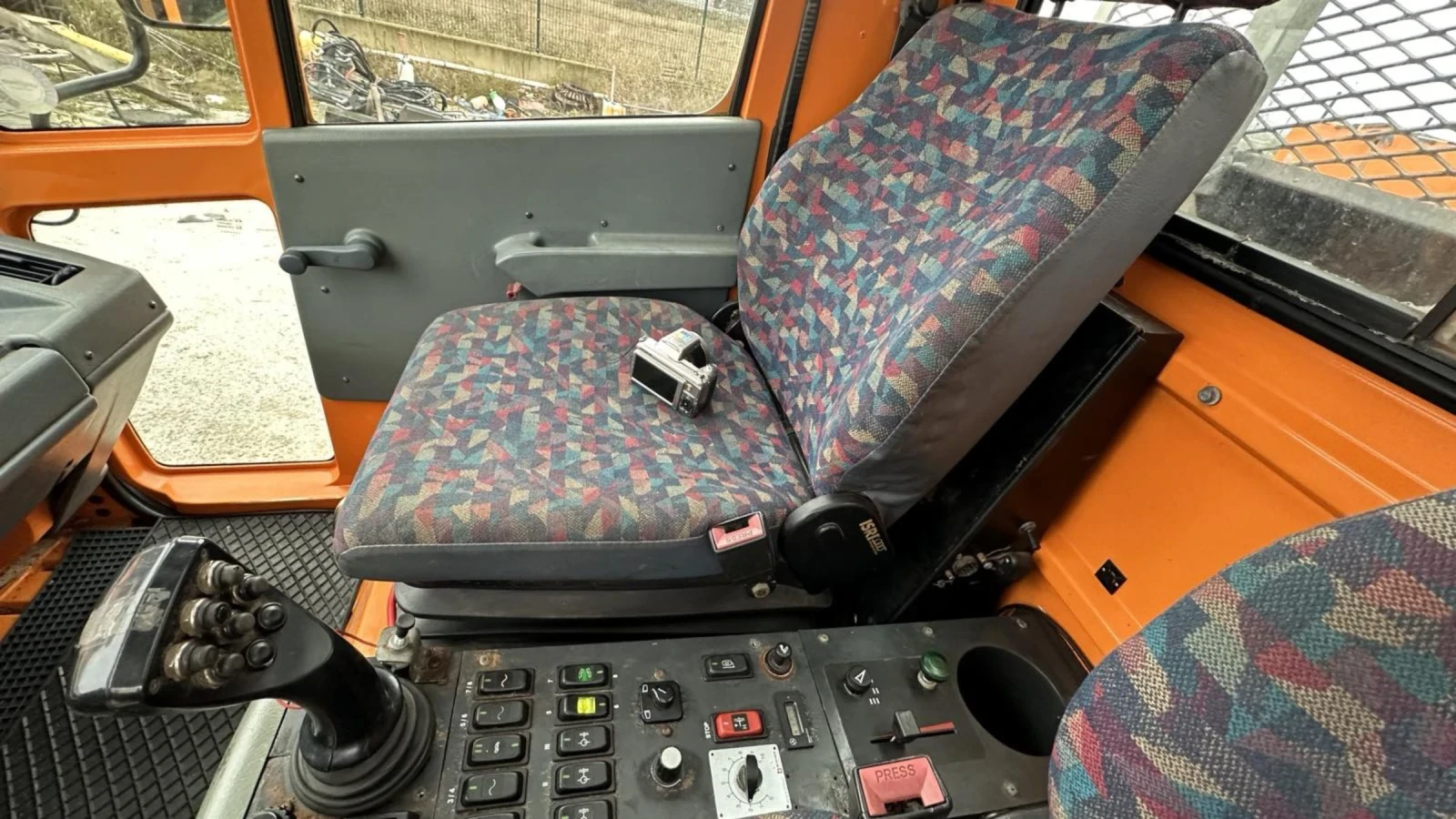 Mercedes-Benz UNIMOG Снегорин  - изображение 5