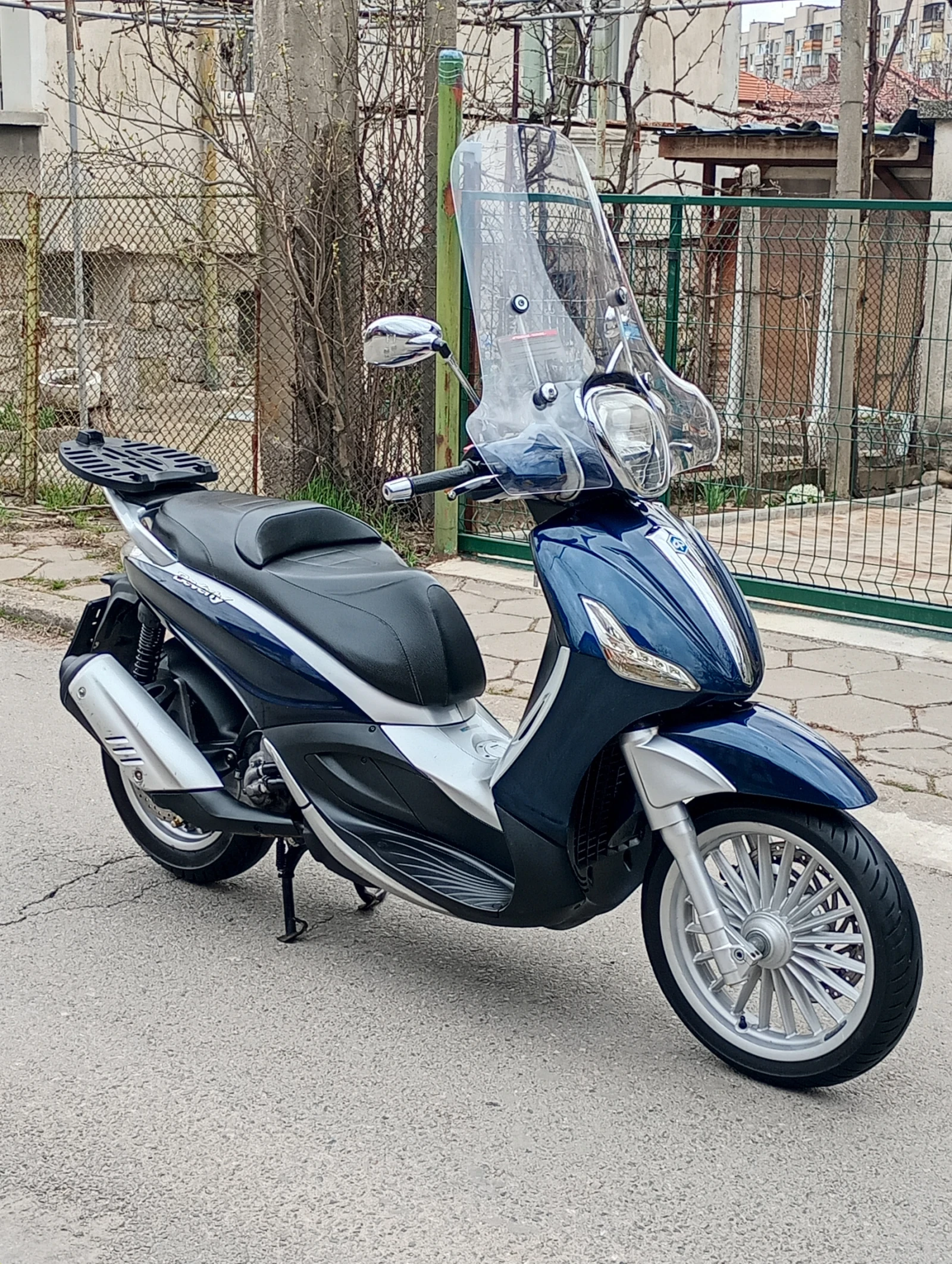 Piaggio Beverly 300 Инжекцион 2014г., снимка 13 - Мотоциклети и мототехника - 54030919